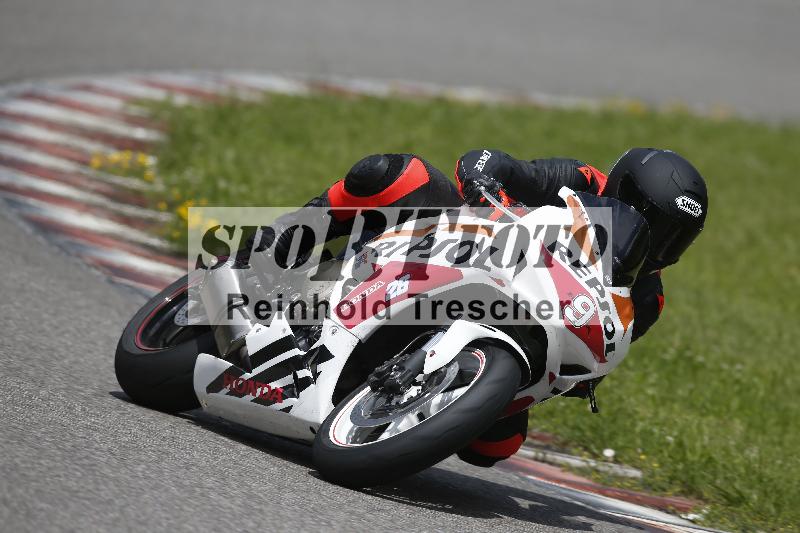 /Archiv-2024/29 12.06.2024 MOTO.CH Track Day ADR/Gruppe gelb/9